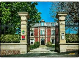 Hotel Le Clos Raymi, hotel a Épernay