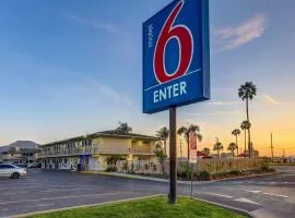 Motel 6-San Bernardino, CA - South, hotel v mestu San Bernardino