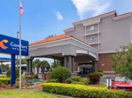 Comfort Inn & Suites Melbourne-Viera, hotel v mestu Melbourne