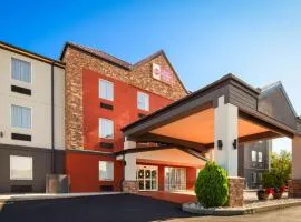 Best Western Plus New Cumberland, hotelli kohteessa New Cumberland