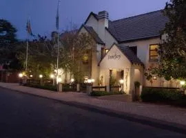 InnJoy Boutique Hotel, hotel a Centurion