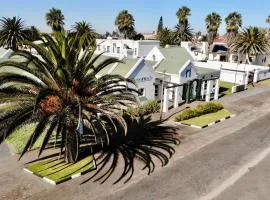 Langholm Hotel, hotel in Walvisbaai