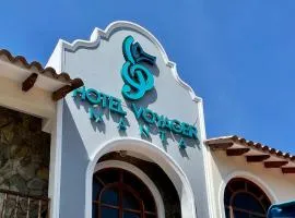 Hotel Voyager Manta، فندق في مانتا