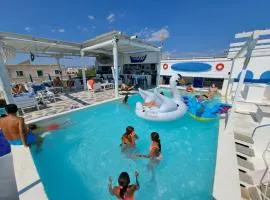 Naval Hotel Aegina、アイギナのホテル