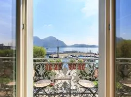 Casa alle Colonne by Hotel Ancora, hotel a Verbania