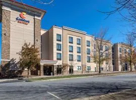 Comfort Suites Lake Norman - Huntersville, hotel in Huntersville