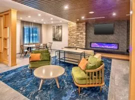 Fairfield Inn & Suites Fort Worth Northeast, מלון בהרסט