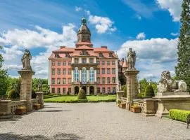 Hotel Przy Oślej Bramie - Zamek Książ, hotel i Wałbrzych