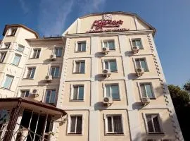 Kurmet Hotel, hotel a Oral