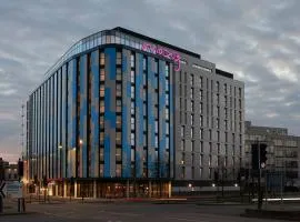 Moxy Slough, hotel din Slough