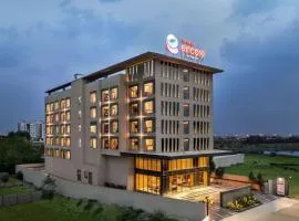 Ramada Encore by Wyndham Indore Nipania – hotel w mieście Indore