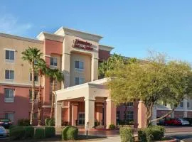 Hampton Inn & Suites Phoenix-Surprise, hótel í Surprise