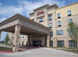 Hampton Inn and Suites by Hilton McKinney, hotel v mestu McKinney