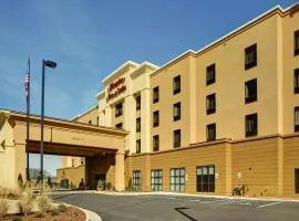 Hampton Inn and Suites Columbus, MS, מלון בקולומבוס