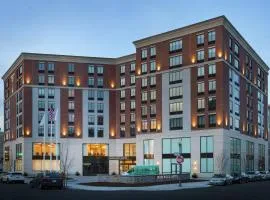 Homewood Suites by Hilton Providence Downtown, хотел в Провидънс