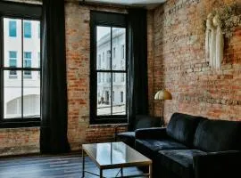 Urban Collective Boutique Hotel, hotel in Edwardsville