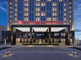 Hilton Garden Inn Tianjin Huayuan, hotelli kohteessa Tianjin