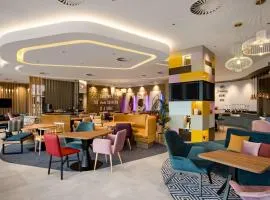 Hampton by Hilton Riga Airport, khách sạn ở Rīga