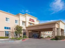 Hampton Inn and Suites Merced, hotelli kohteessa Merced