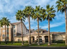 Homewood Suites by Hilton Ontario Rancho Cucamonga, hotel v destinaci Rancho Cucamonga