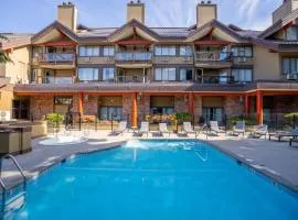 Whistler Village Inn & Suites, готель у місті Вістлер