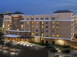 Courtyard by Marriott Newark Elizabeth, ξενοδοχείο στην Ελίζαμπεθ