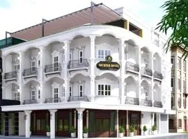 SUBINH HOTEL AND RESTAURANT, hotel sa Pakse