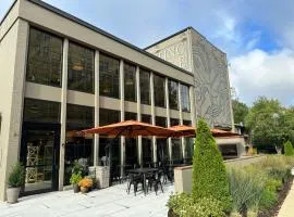 Meeting House, hotel v destinácii Falls Church