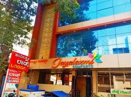 Jayalaxmi Comforts, hotell sihtkohas Hubli