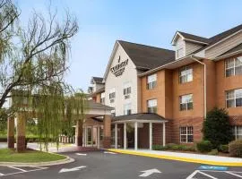 Country Inn & Suites by Radisson, Charlotte University Place, NC โรงแรมในชาร์ล็อต