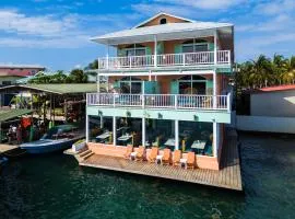 Bocas Paradise Hotel, khách sạn ở Bocas Town