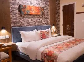 The nexus Hotel Apartments، فندق في بيشاور