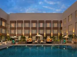 Park Inn By Radisson Amritsar Airport, hotell i Amritsar