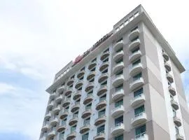 LA Hotel, hotel v mestu Tawau