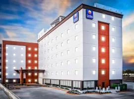 Comfort Inn & Suites Los Cabos, viešbutis mieste Šventojo Luko kyšulys