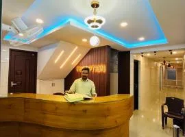 Kozhikode में, होटल Priya lodge