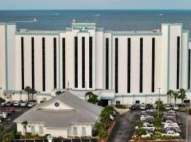 The Island House Hotel a Doubletree by Hilton, hótel í Orange Beach