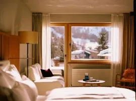 Hotel Schwarzwand, hótel í Lech am Arlberg