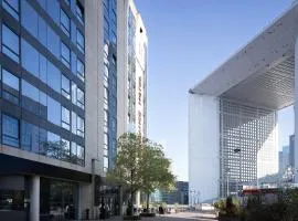 Renaissance Paris La Defense Hotel, hotel di Puteaux