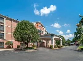 Comfort Inn & Suites Lake Norman, hotel v destinaci Cornelius