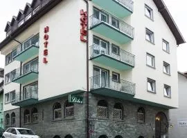 Hotel Löhr: Baden-Baden'da bir otel