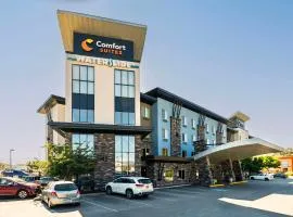 Comfort Suites – hotel w mieście Kelowna