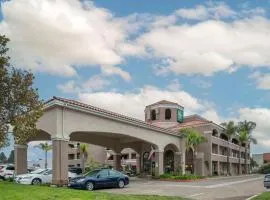 Quality Inn & Suites Camarillo-Oxnard, מלון בקמרילו