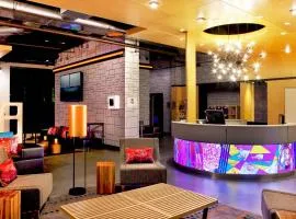 Aloft Ontario-Rancho Cucamonga, hotel v destinaci Rancho Cucamonga