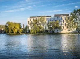 Best Western Plus Lakeside Hotel, hotel Székesfehérváron