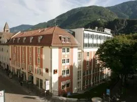 Kolpinghaus Bolzano, hotell sihtkohas Bolzano