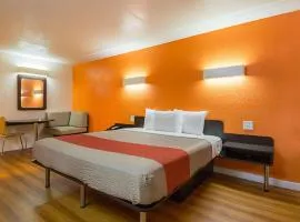 Motel 6-Garland, TX - Northeast Dallas, hotel em Garland