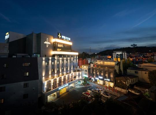 Hotel Artheim: Gwangju şehrinde bir otel