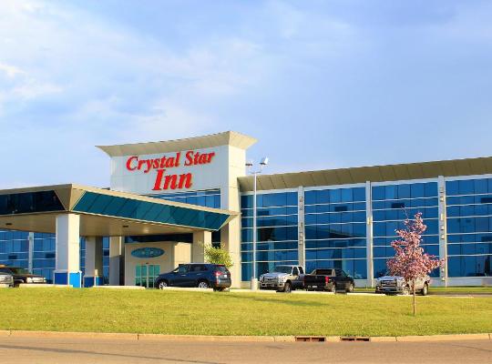 Crystal Star Inn Edmonton Airport with free shuttle to and from Airport, hotel u gradu 'Leduc'