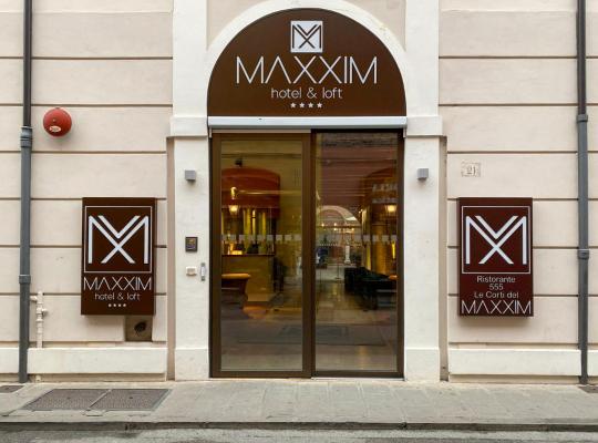 Maxxim Hotel & Loft، فندق في فيرّارا